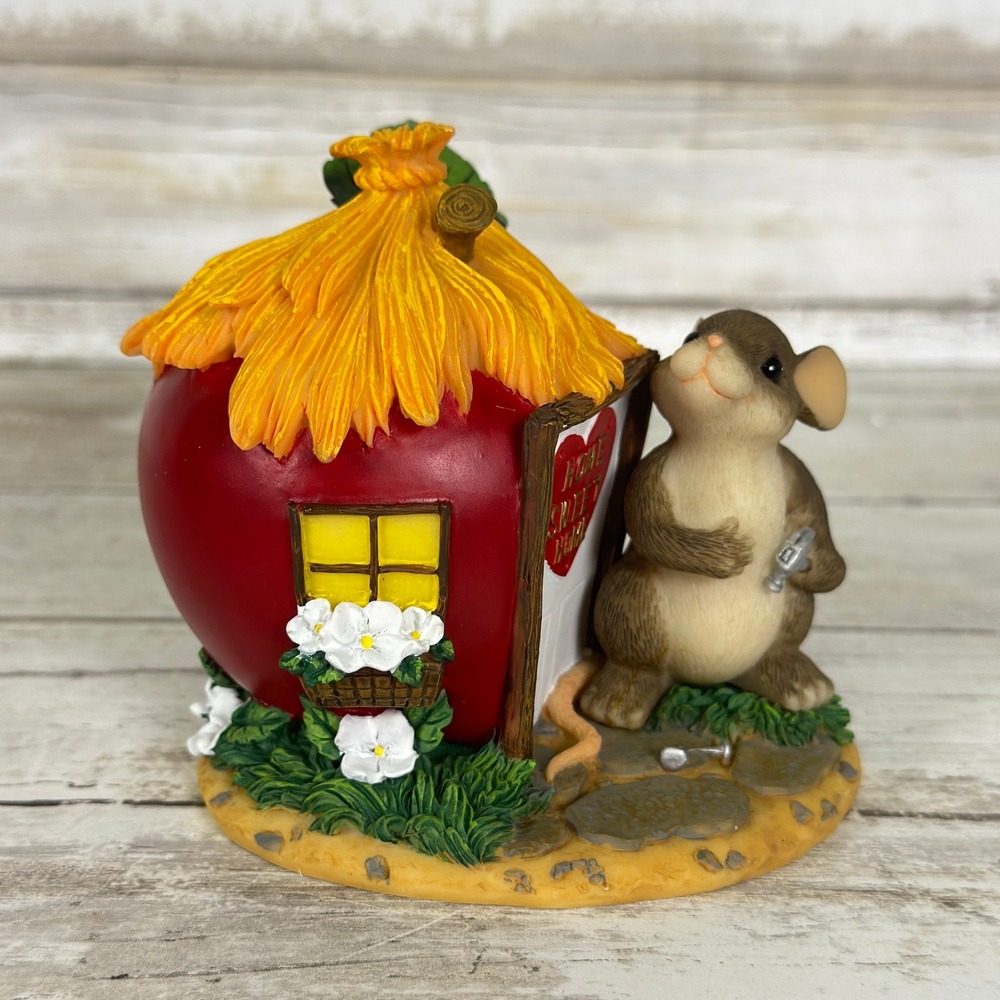 Fitz and Floyd Charming Tails Home Is Where The Heart Is Mouse Apple Figurine